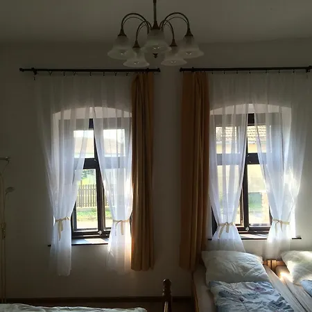 Borostyanhaz بيت ضيافة Poroszló